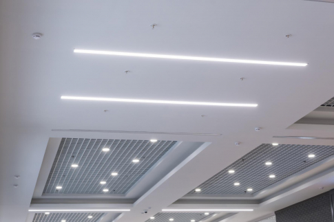 suspended and grid ceiling with halogen spots lamps